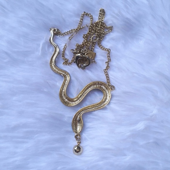 Crystal Snake Necklace by Jennifer Lopez - Picture 3 of 5